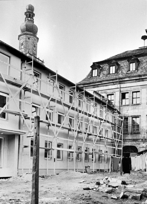 Baustelle des Archivneubaus im Innenhof des Stadtmuseums